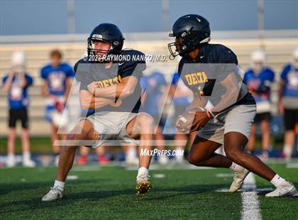 Thumbnail 2 in Delta vs Jay County (Scrimmage) photogallery.