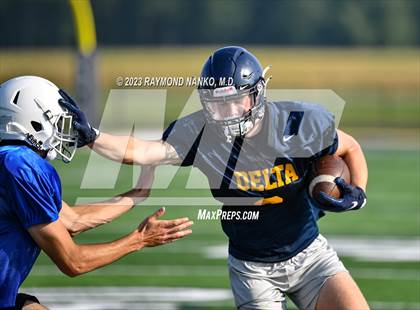 Thumbnail 1 in Delta vs Jay County (Scrimmage) photogallery.