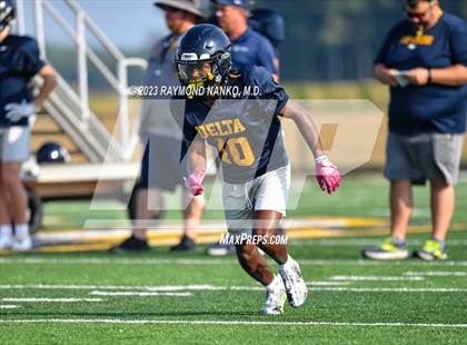 Thumbnail 1 in Delta vs Jay County (Scrimmage) photogallery.