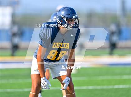 Thumbnail 3 in Delta vs Jay County (Scrimmage) photogallery.