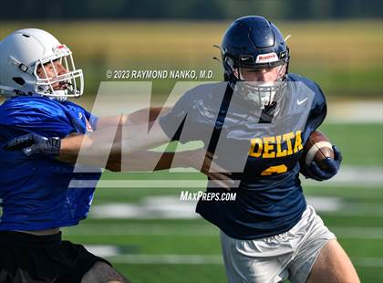 Thumbnail 3 in Delta vs Jay County (Scrimmage) photogallery.