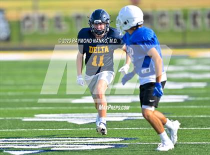 Thumbnail 2 in Delta vs Jay County (Scrimmage) photogallery.