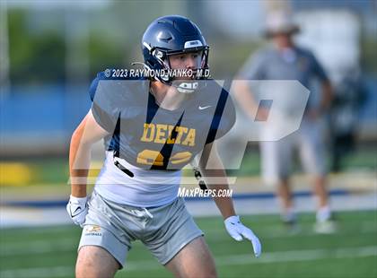 Thumbnail 1 in Delta vs Jay County (Scrimmage) photogallery.
