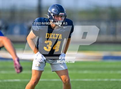 Thumbnail 1 in Delta vs Jay County (Scrimmage) photogallery.