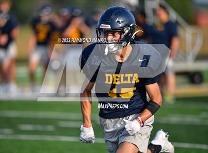 Thumbnail 3 in Delta vs Jay County (Scrimmage) photogallery.