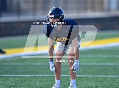 Thumbnail 3 in Delta vs Jay County (Scrimmage) photogallery.