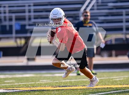 Thumbnail 3 in Delta vs Jay County (Scrimmage) photogallery.
