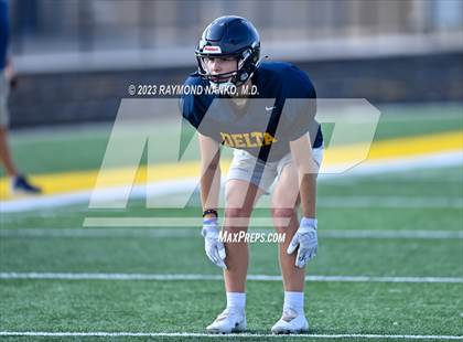 Thumbnail 1 in Delta vs Jay County (Scrimmage) photogallery.