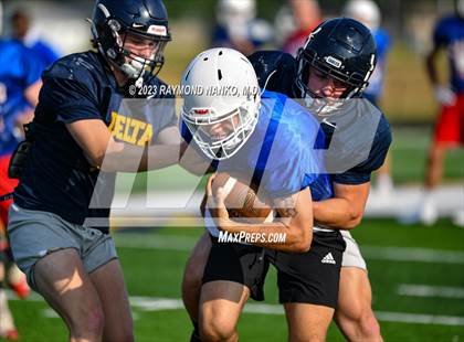 Thumbnail 2 in Delta vs Jay County (Scrimmage) photogallery.