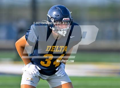 Thumbnail 3 in Delta vs Jay County (Scrimmage) photogallery.