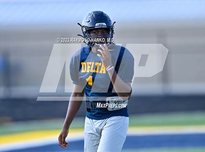 Thumbnail 1 in Delta vs Jay County (Scrimmage) photogallery.