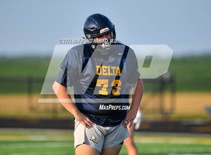 Thumbnail 1 in Delta vs Jay County (Scrimmage) photogallery.