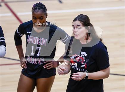 Thumbnail 2 in Blessed Trinity @ Union Grove (GHSA 4A Quarterfinal) photogallery.