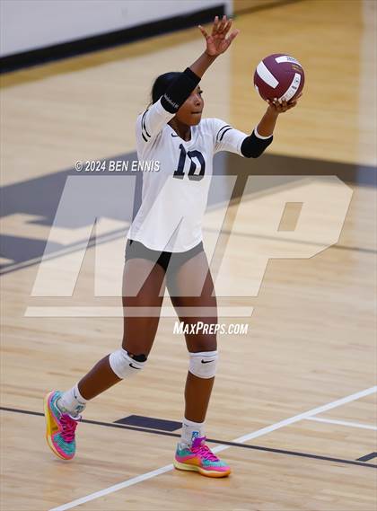 Thumbnail 2 in Blessed Trinity @ Union Grove (GHSA 4A Quarterfinal) photogallery.