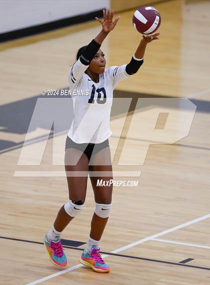 Thumbnail 1 in Blessed Trinity @ Union Grove (GHSA 4A Quarterfinal) photogallery.