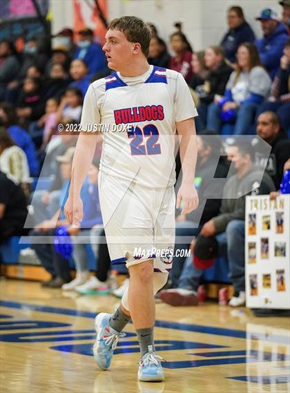 Thumbnail 1 in McDermitt vs Carlin (NIAA 1A East Quarterfinal) photogallery.