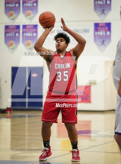 Thumbnail 2 in McDermitt vs Carlin (NIAA 1A East Quarterfinal) photogallery.