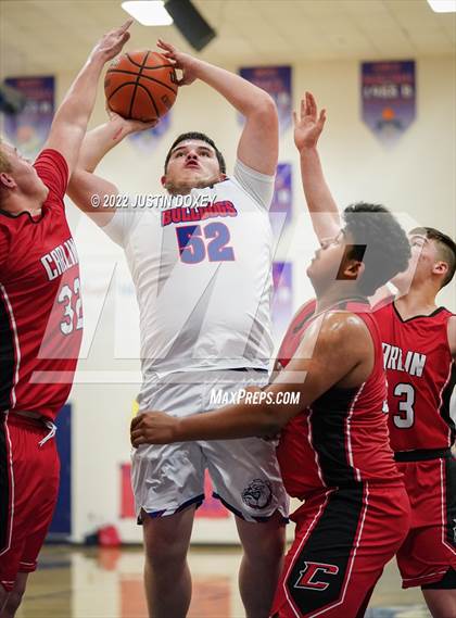 Thumbnail 3 in McDermitt vs Carlin (NIAA 1A East Quarterfinal) photogallery.