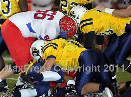 Thumbnail 3 in Stony Point vs. Westlake (5A Region 2 Bi-District Playoffs) photogallery.
