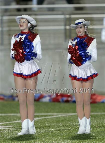 Thumbnail 1 in Stony Point vs. Westlake (5A Region 2 Bi-District Playoffs) photogallery.