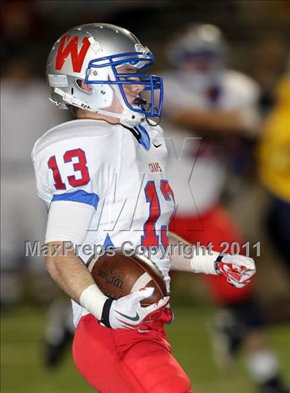 Thumbnail 2 in Stony Point vs. Westlake (5A Region 2 Bi-District Playoffs) photogallery.