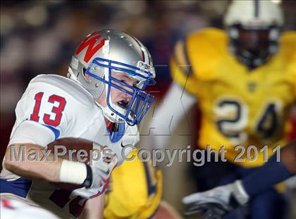 Thumbnail 1 in Stony Point vs. Westlake (5A Region 2 Bi-District Playoffs) photogallery.