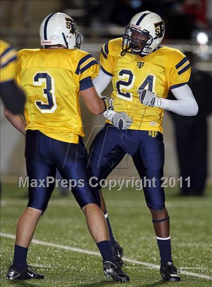 Thumbnail 3 in Stony Point vs. Westlake (5A Region 2 Bi-District Playoffs) photogallery.