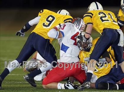 Thumbnail 2 in Stony Point vs. Westlake (5A Region 2 Bi-District Playoffs) photogallery.