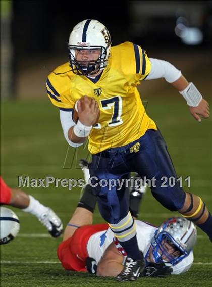 Thumbnail 1 in Stony Point vs. Westlake (5A Region 2 Bi-District Playoffs) photogallery.