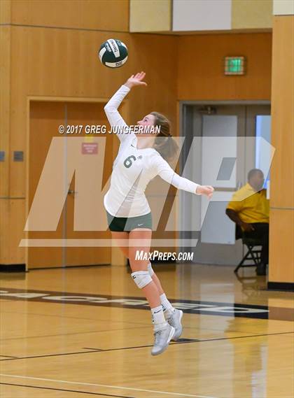 Thumbnail 1 in Burlingame vs. Sacred Heart Cathedral Preparatory photogallery.