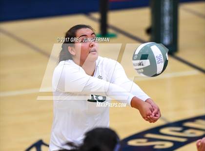 Thumbnail 1 in Burlingame vs. Sacred Heart Cathedral Preparatory photogallery.