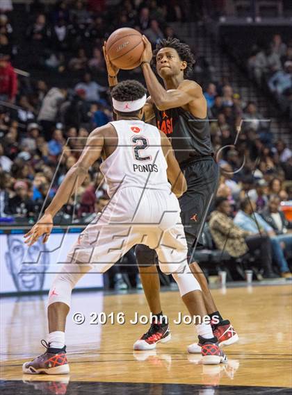 Thumbnail 2 in Jordan Brand Classic (National Game - Boys) photogallery.