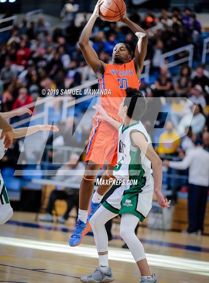 Thumbnail 2 in Granada Hills Charter vs University (CIF LACS D1 Final) photogallery.