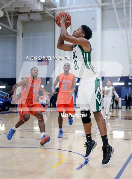 Thumbnail 3 in Granada Hills Charter vs University (CIF LACS D1 Final) photogallery.