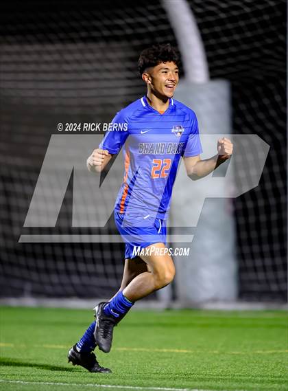 Thumbnail 1 in Grand Oaks vs Willis photogallery.