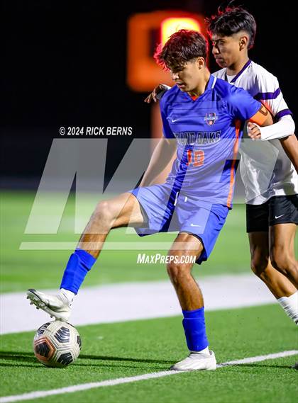 Thumbnail 1 in Grand Oaks vs Willis photogallery.