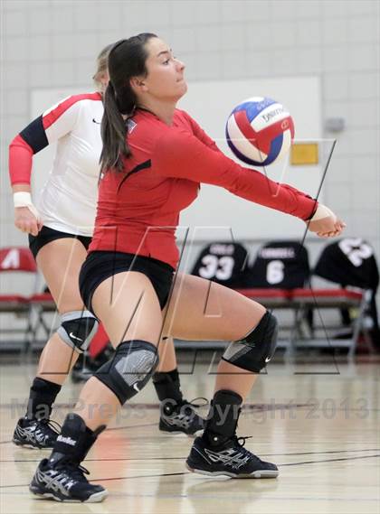 Thumbnail 2 in Seton-LaSalle vs Avonworth photogallery.