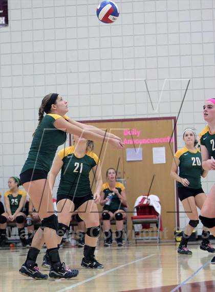 Thumbnail 2 in Seton-LaSalle vs Avonworth photogallery.