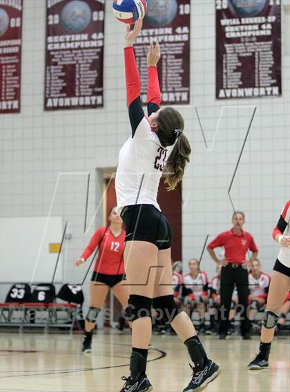 Thumbnail 1 in Seton-LaSalle vs Avonworth photogallery.