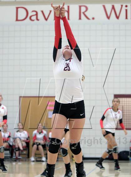Thumbnail 3 in Seton-LaSalle vs Avonworth photogallery.
