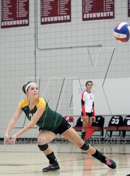 Thumbnail 3 in Seton-LaSalle vs Avonworth photogallery.