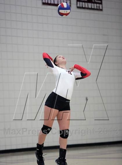Thumbnail 2 in Seton-LaSalle vs Avonworth photogallery.