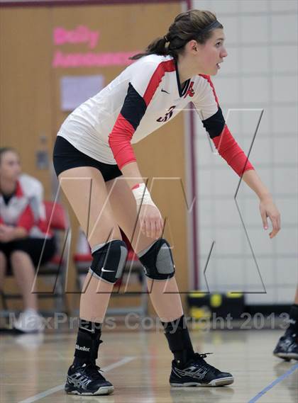 Thumbnail 2 in Seton-LaSalle vs Avonworth photogallery.