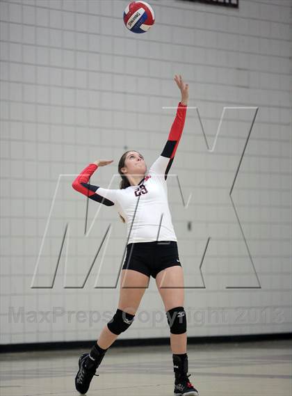 Thumbnail 3 in Seton-LaSalle vs Avonworth photogallery.