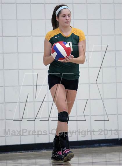 Thumbnail 1 in Seton-LaSalle vs Avonworth photogallery.