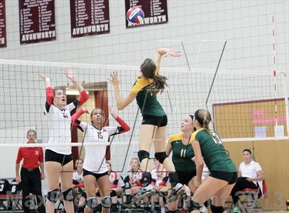 Thumbnail 3 in Seton-LaSalle vs Avonworth photogallery.