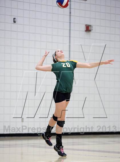 Thumbnail 2 in Seton-LaSalle vs Avonworth photogallery.