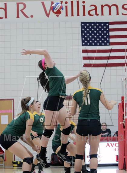 Thumbnail 3 in Seton-LaSalle vs Avonworth photogallery.