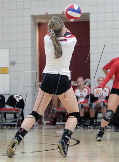 Thumbnail 2 in Seton-LaSalle vs Avonworth photogallery.