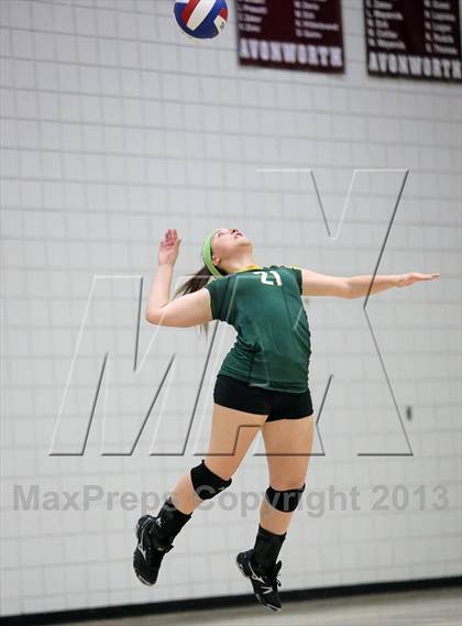 Thumbnail 2 in Seton-LaSalle vs Avonworth photogallery.